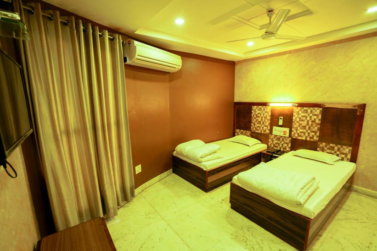 Hotel Ashiana Jamnagar Exterior photo